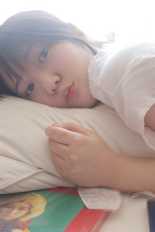 美女把尿口扒开灌牛奶